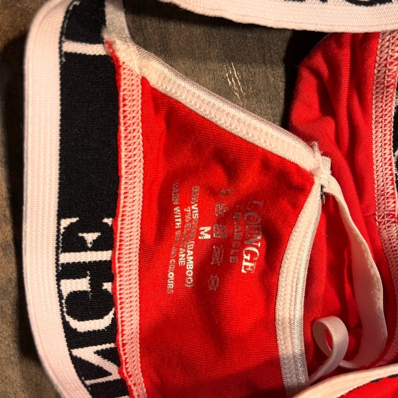 Lounge triangle bralette - Picture 2 of 3